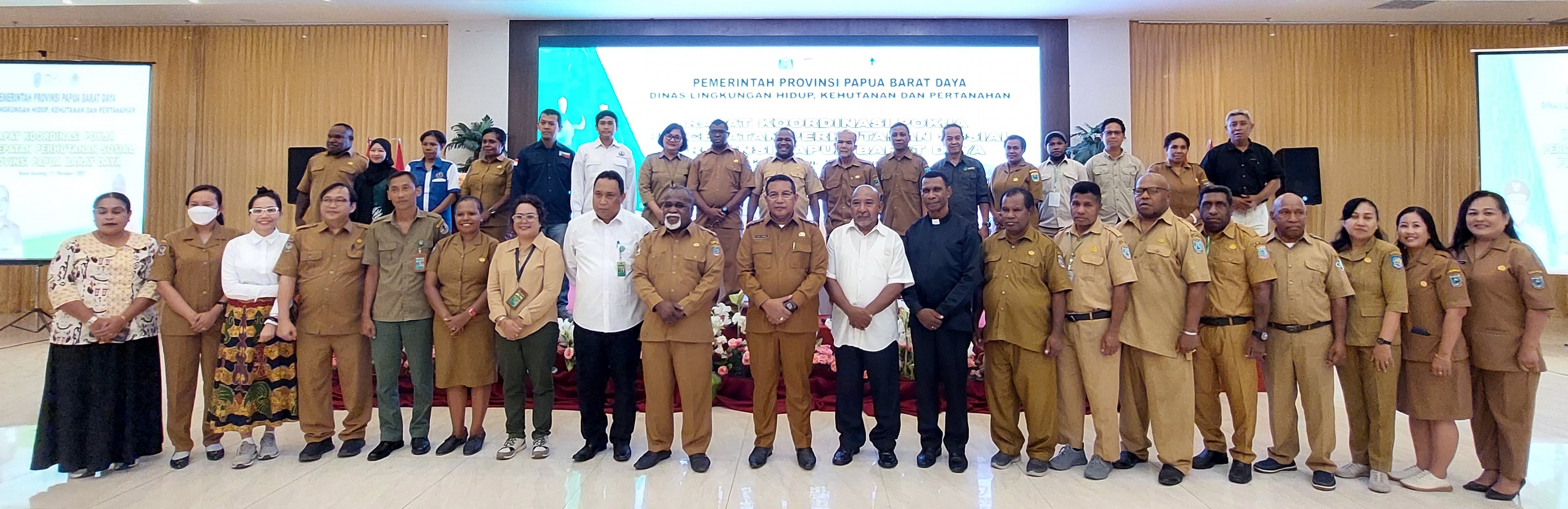 2023 10 31 Rakor Pokja Percepatan Perhutanan Sosial Papua Barat Daya ny 1