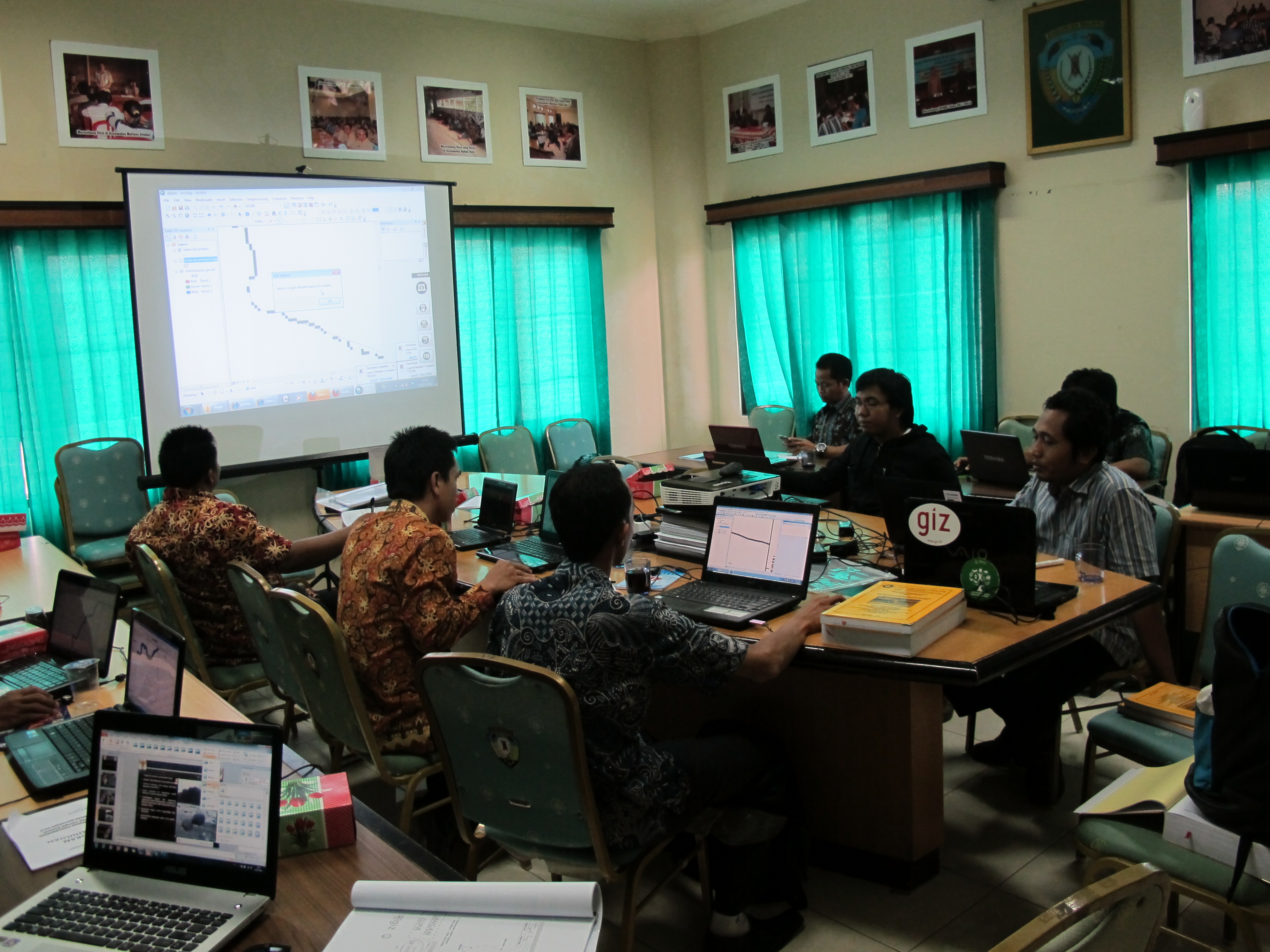 Basic_Gis_Training_Malinau_072012